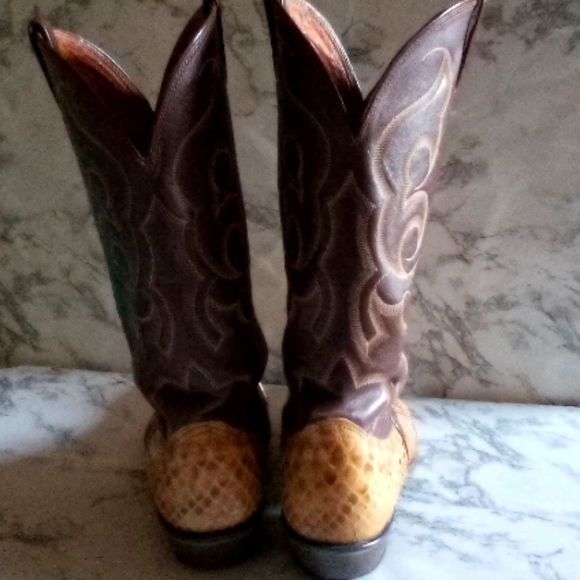 Vintage Nocona  Snakeskin Boots Men Size 9D - Picture 2 of 14